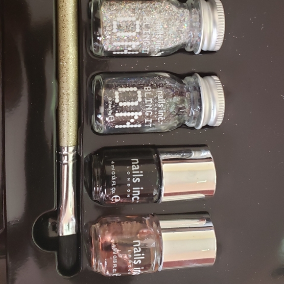 Ciate mini caviar set & bling it on nail inc set - Picture 5 of 7